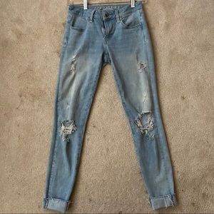 AMERICAN EAGLE Distressed Jeans